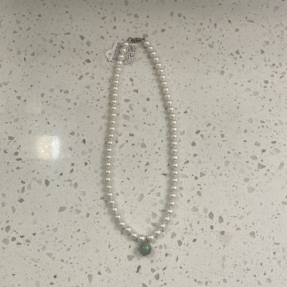Pearl and jade necklace.